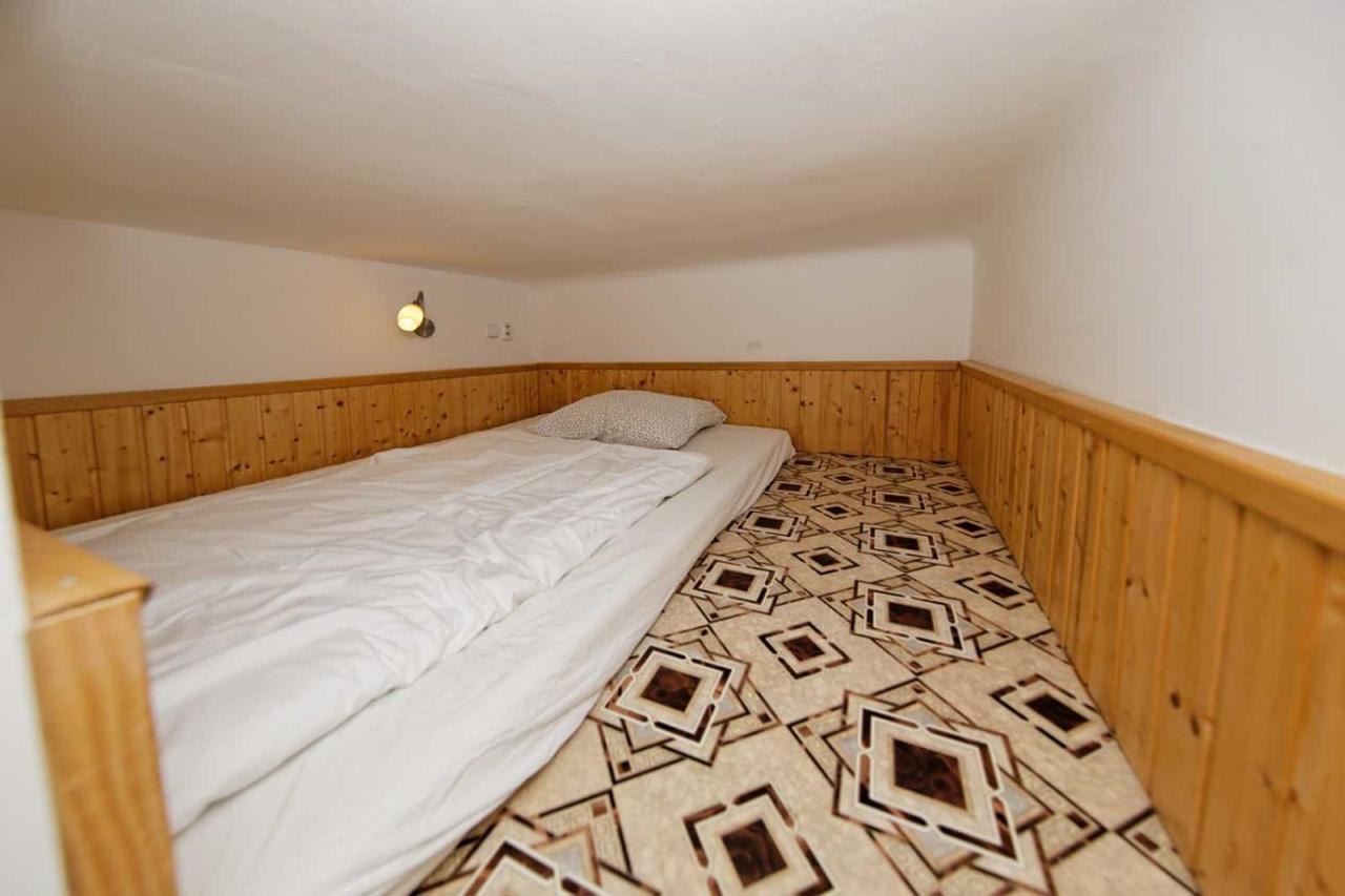 Apartment Lublanska 48 プラハ エクステリア 写真