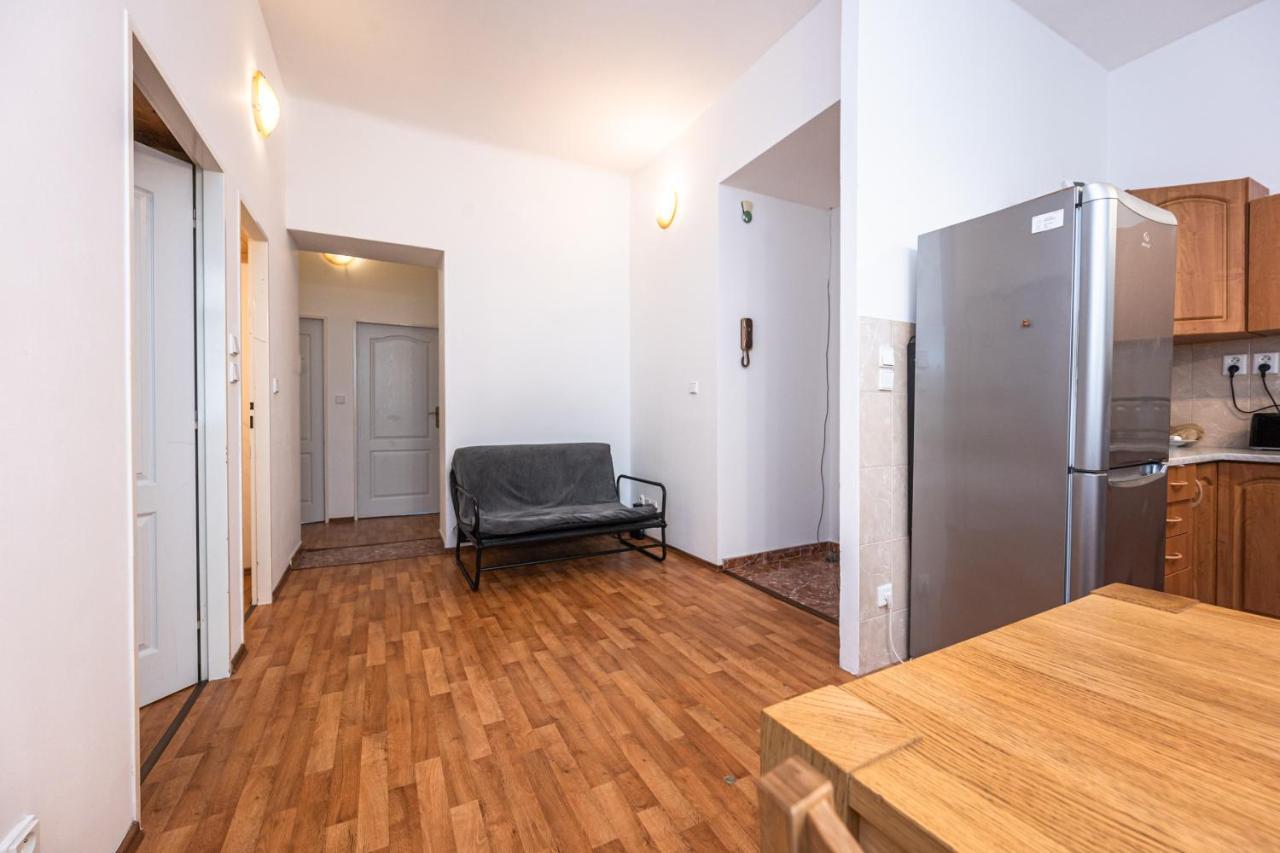 Apartment Lublanska 48 プラハ エクステリア 写真
